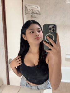 Desahan Gadis Perawan