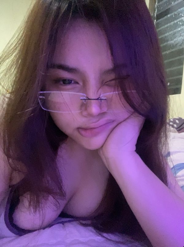 Bosku Sendiri Yang Menikmati Tubuhku