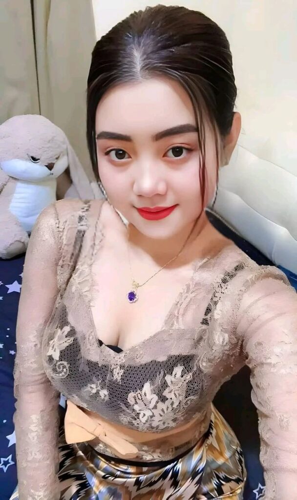 Menikmati tubuh Penari Bali