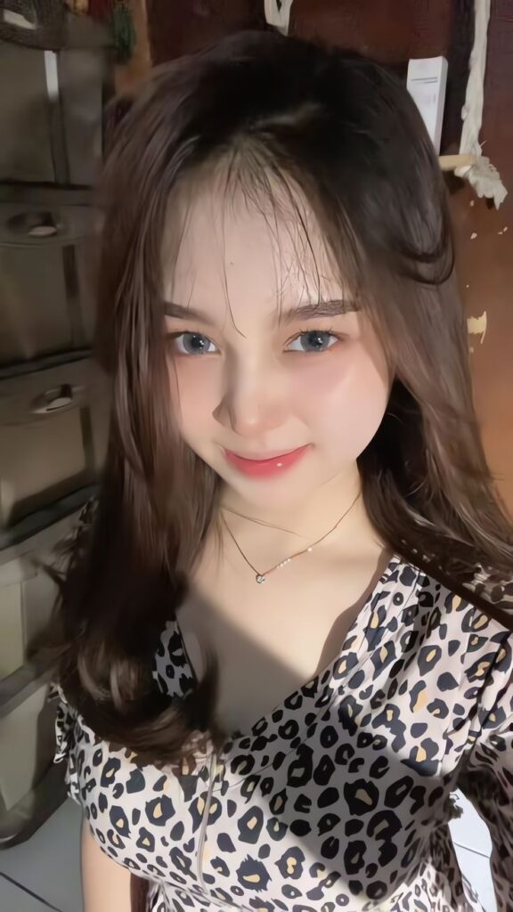 Desahan Gadis SMA Yang Perawan