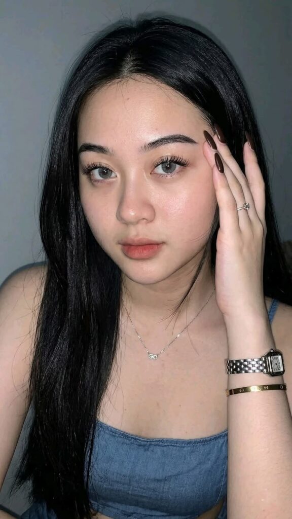 Main Dengan Adik Sepupu Istriku