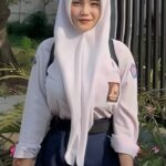 Menikmati Tubuh Andini Primadona Sekolah