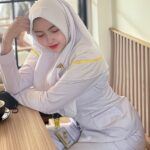 Ku Entot Bidan Cantik yang Masih Perawan